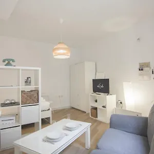 https://rentalsevilla-living-la-alameda.es-andalucia.com